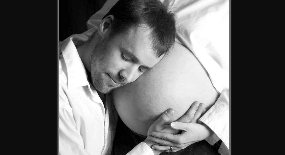 Maternity photography of man and woman