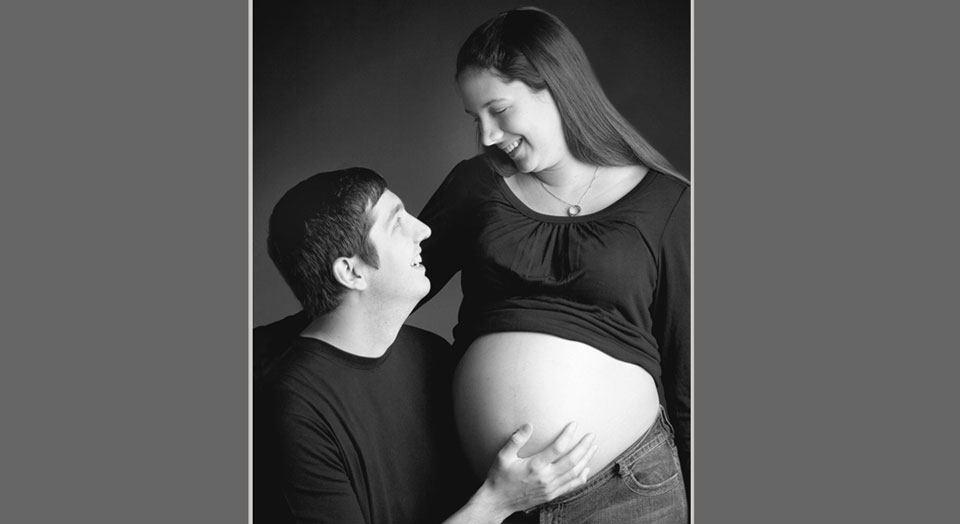 Expectant couple in maternity photograph